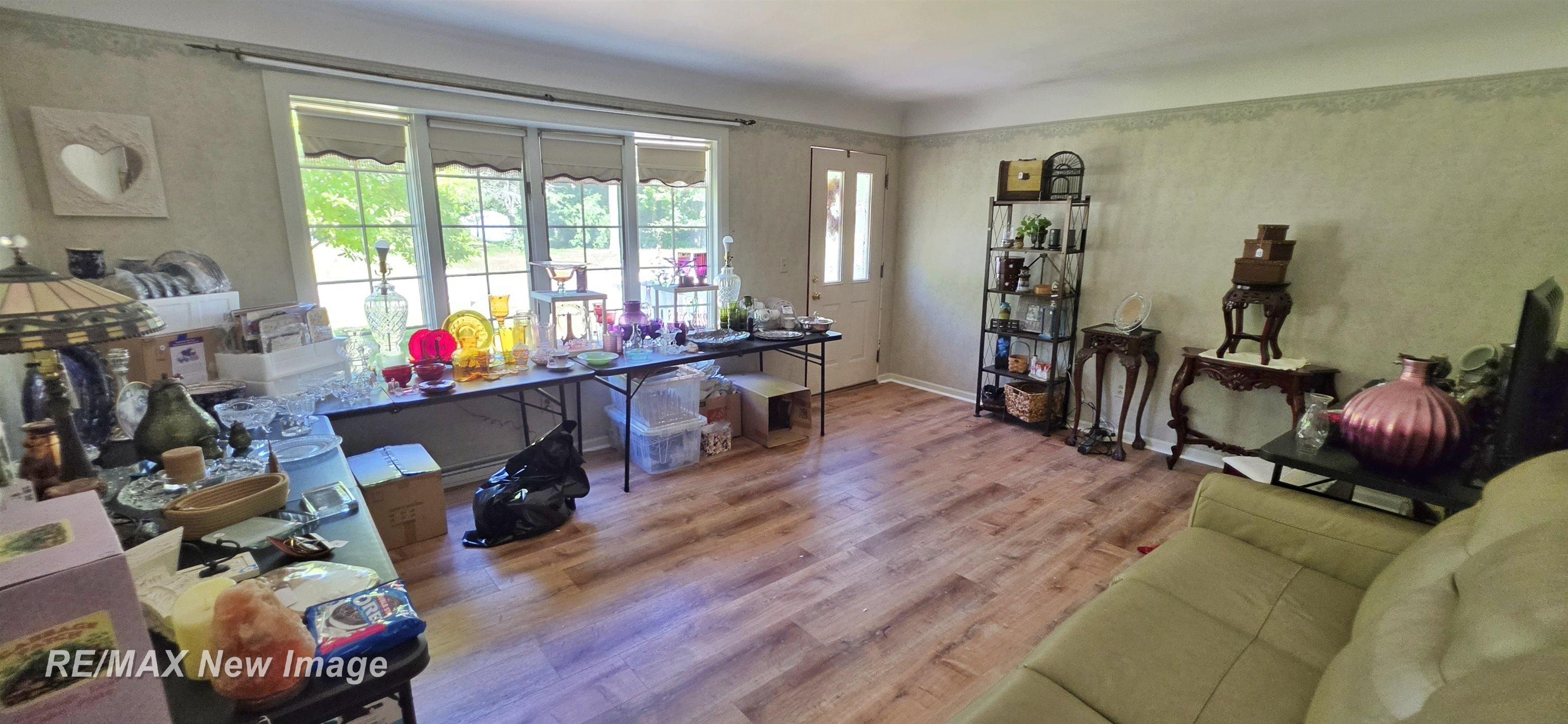 4445 Eastport Drive Bridgeport, MI 48722 - Photo 6 of 24