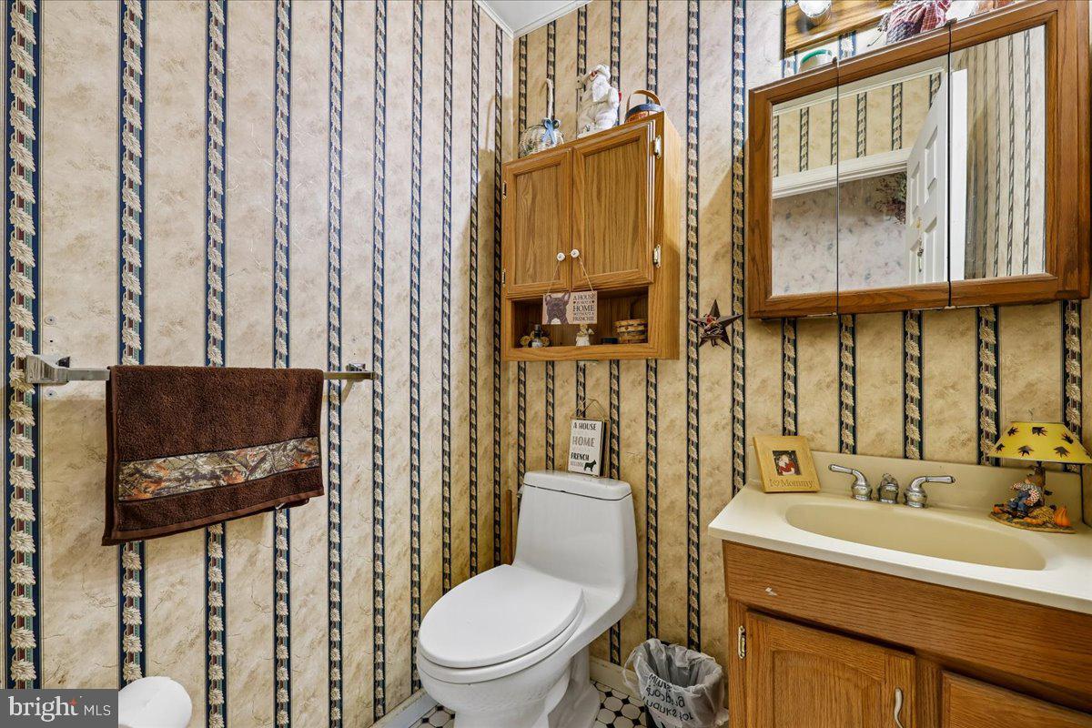 6648 Wind Ridge Road Mount Airy, MD 21771 - Photo 19 of 61