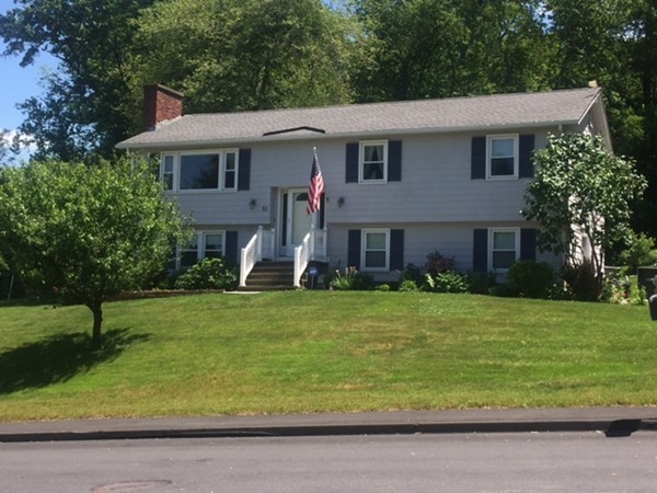 53 Richard Road Marlborough, MA 01752 - Photo 3 of 23 Gallery Image 3