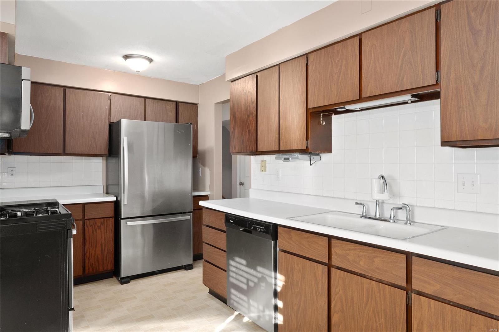 809 James Street Waterloo, IL 62298 - Photo 13 of 34 Gallery Image 13