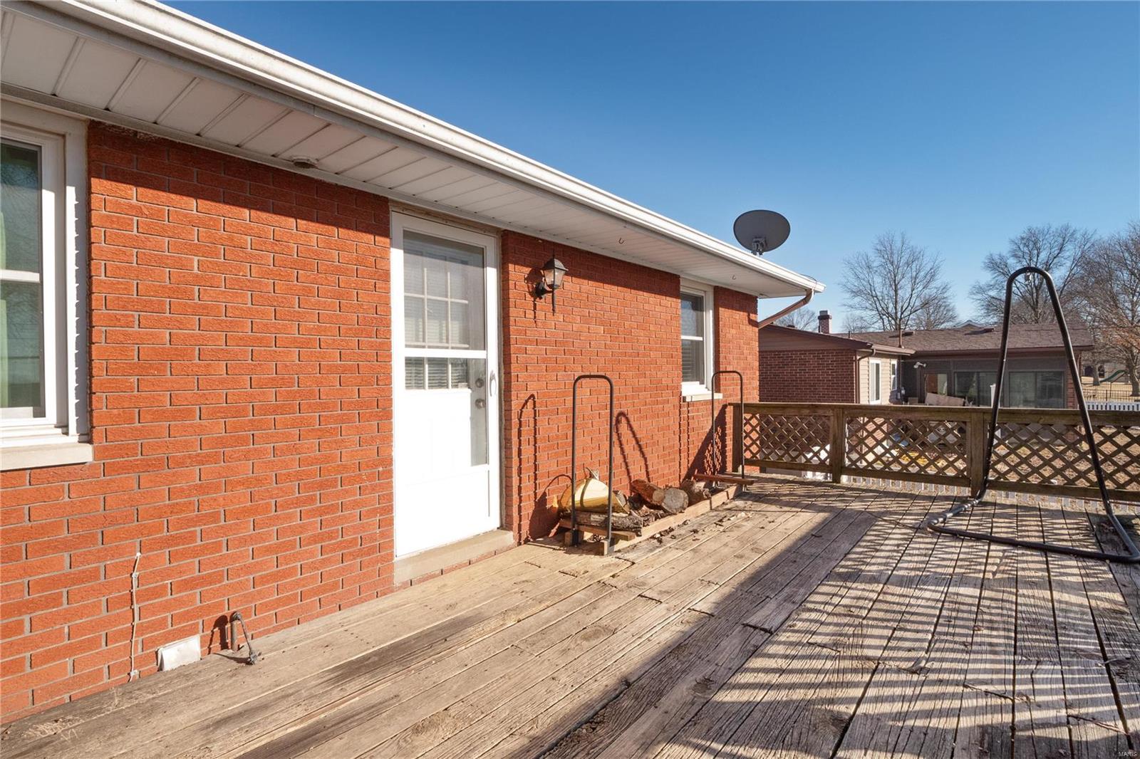 809 James Street Waterloo, IL 62298 - Photo 5 of 34 Gallery Image 5