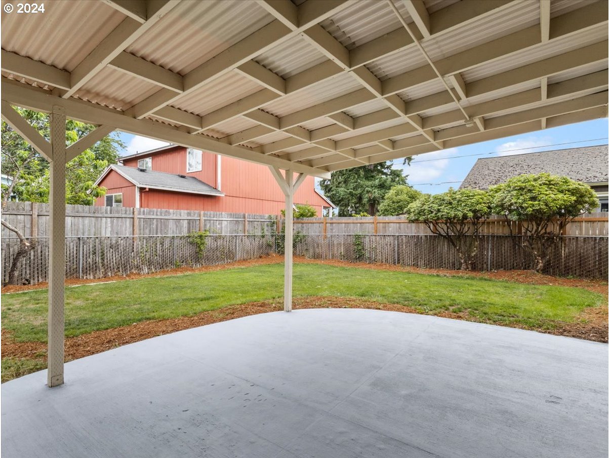 6405 Southeast Reedway Street Portland, OR 97206 - Photo 22 of 33 Gallery Image 22