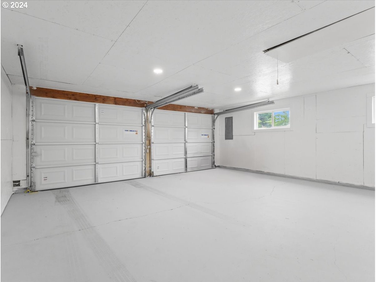 6405 Southeast Reedway Street Portland, OR 97206 - Photo 30 of 33 Gallery Image 30