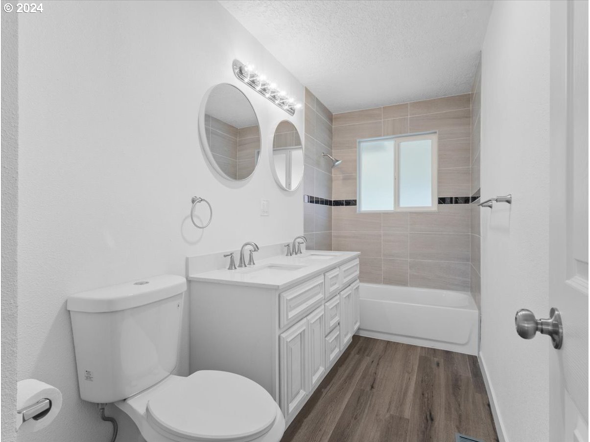 6405 Southeast Reedway Street Portland, OR 97206 - Photo 8 of 33 Gallery Image 8