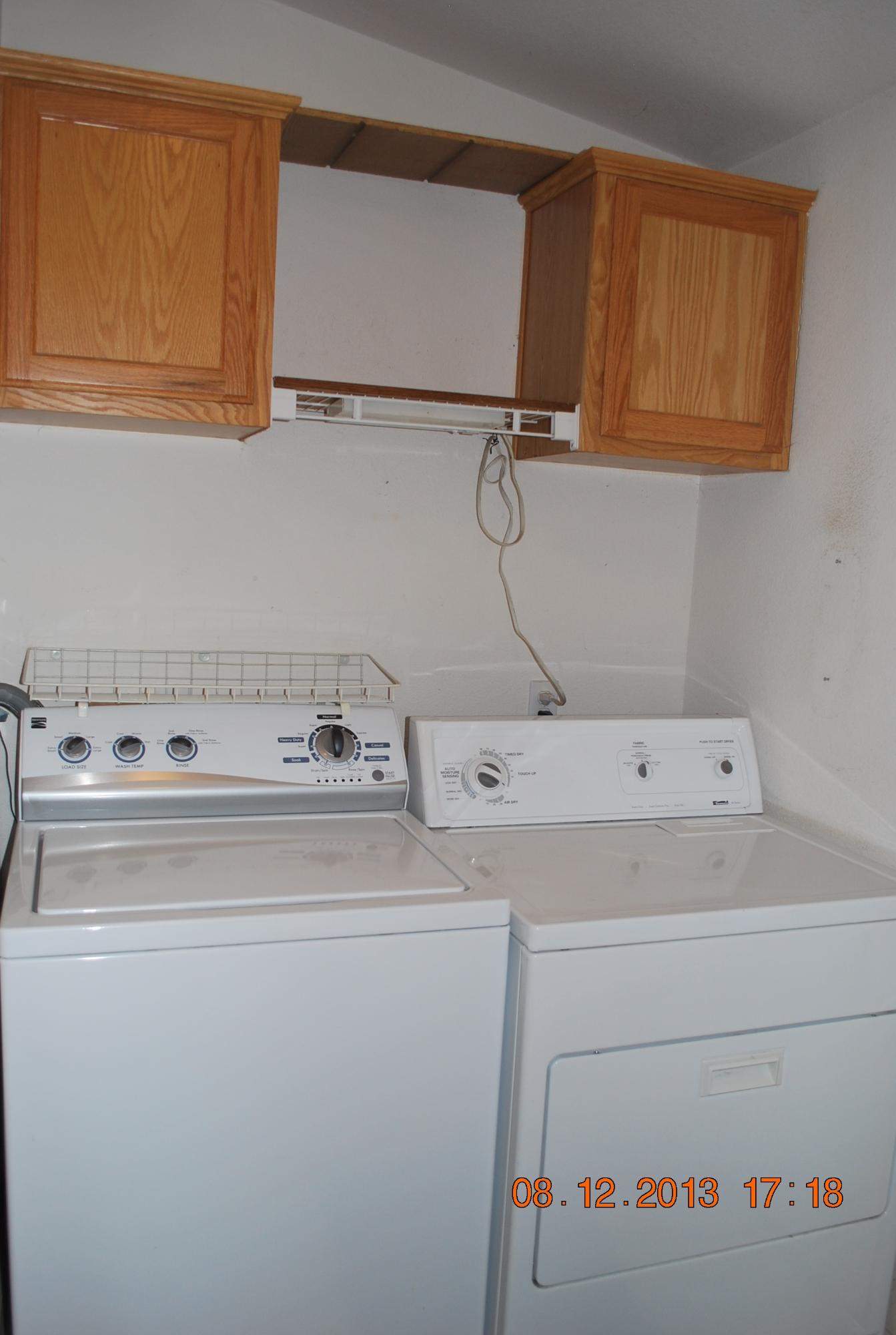8282 McCumber Lk Road Shingletown, CA 96088 - Photo 17 of 36 Laundry room