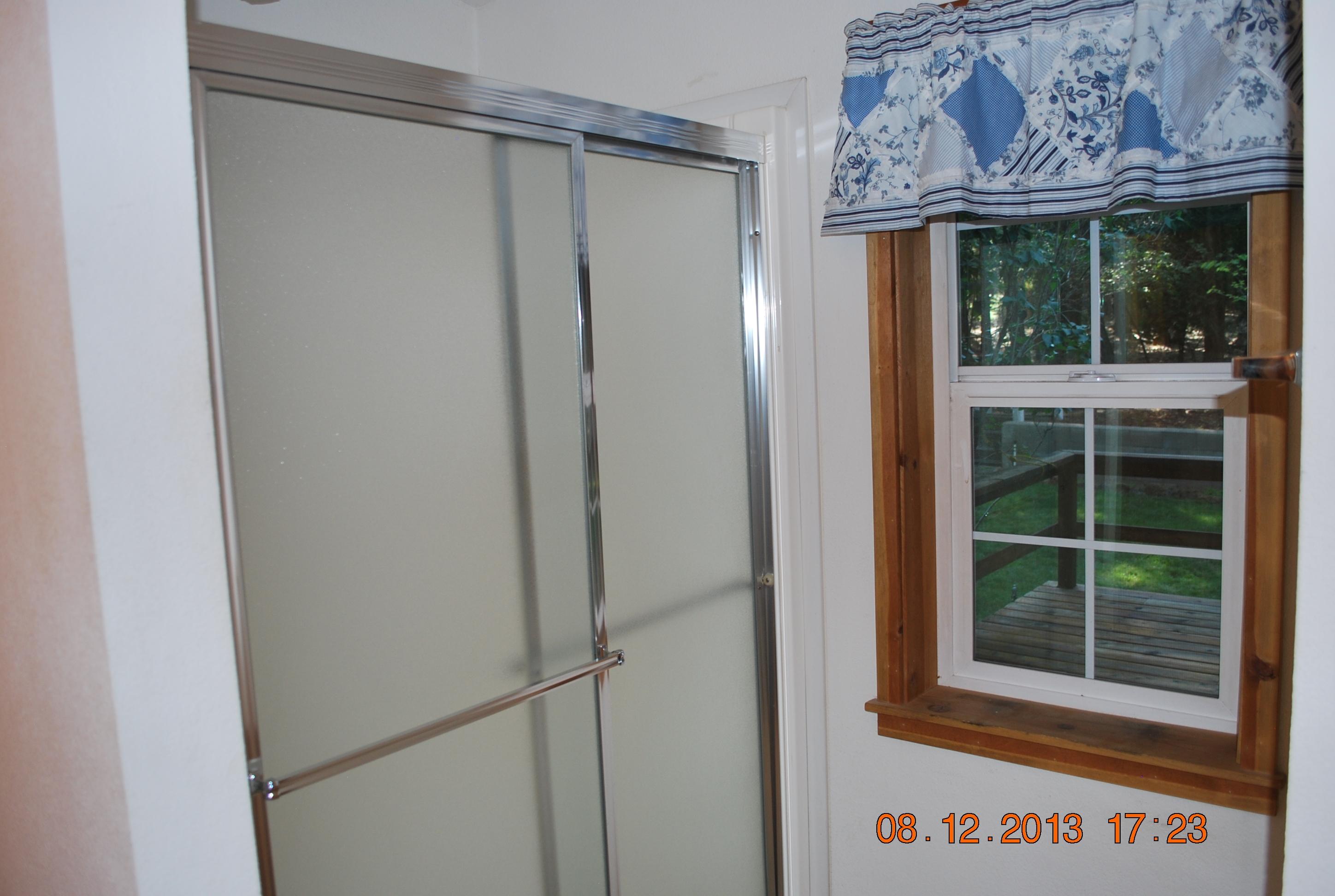 8282 McCumber Lk Road Shingletown, CA 96088 - Photo 30 of 36 Master shower