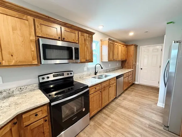 $239,900 | 1712 South Jackson Street, El Dorado Springs, MO 64744