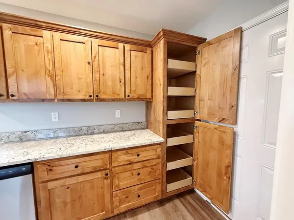 $239,900 | 1712 South Jackson Street, El Dorado Springs, MO 64744