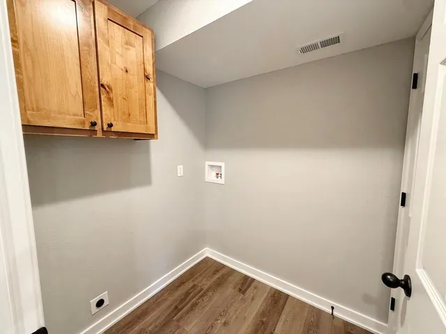 $239,900 | 1712 South Jackson Street, El Dorado Springs, MO 64744