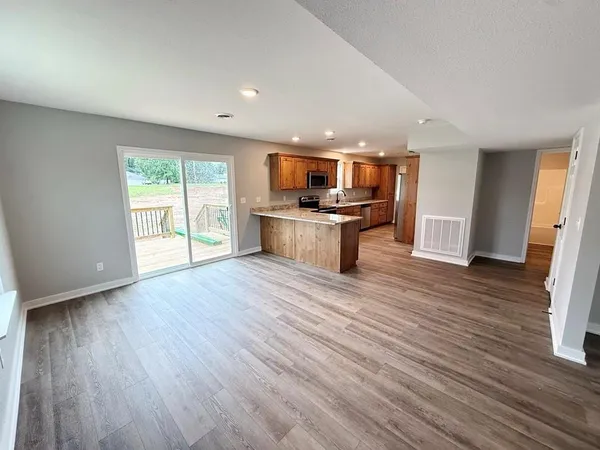 $239,900 | 1712 South Jackson Street, El Dorado Springs, MO 64744