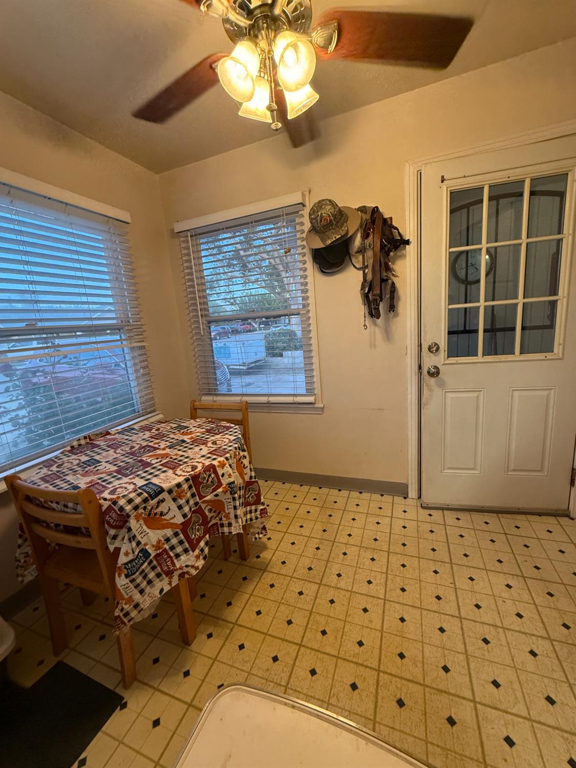 441 West Stanley Avenue Reedley, CA 93654 - Photo 11 of 36 Gallery Image 11