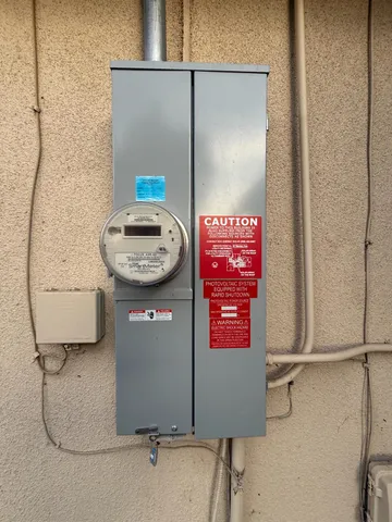 $379,000 | 441 West Stanley Avenue, Reedley, CA 93654