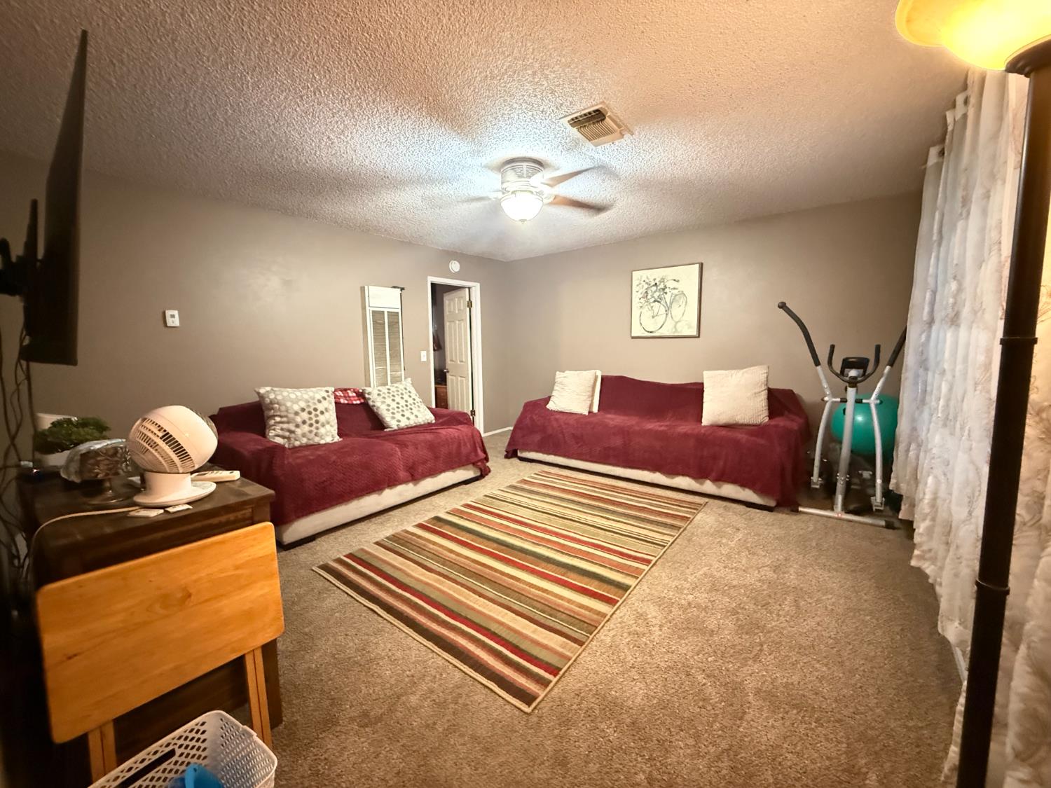 441 West Stanley Avenue Reedley, CA 93654 - Photo 5 of 36 Gallery Image 5