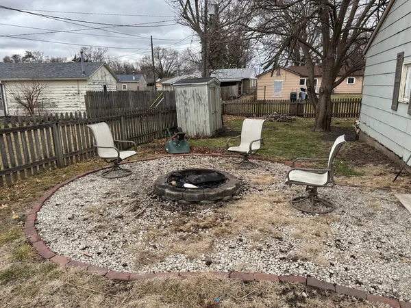 $119,900 | 450 7th St Court East, Milan, IL 61264