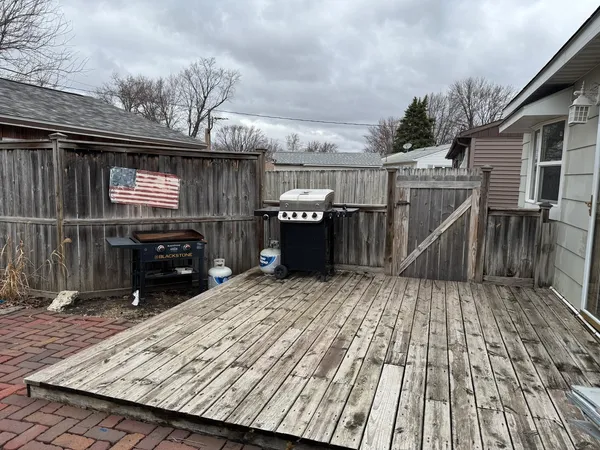 $119,900 | 450 7th St Court East, Milan, IL 61264
