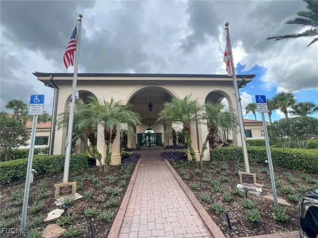 $345,000 | 2170 Embarcadero Way, North Fort Myers, FL 33917