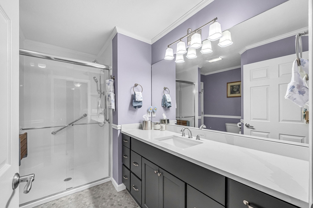 81 Oakhill Circle, Unit 81 Chicopee, MA 01020 - Photo 16 of 34