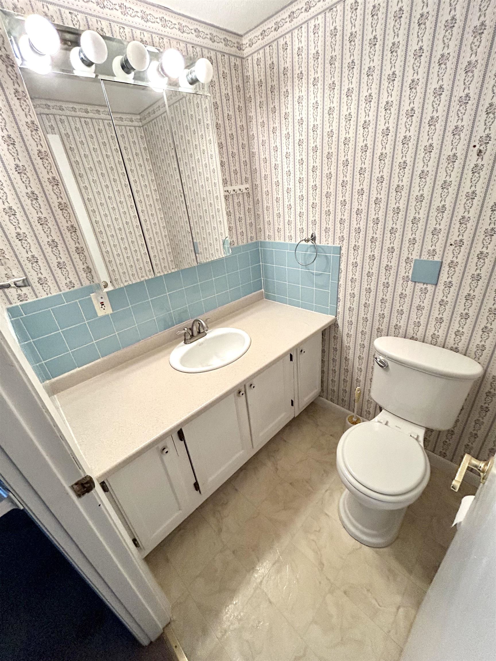 14 Amoskeag Road Concord, NH 03301 - Photo 12 of 28