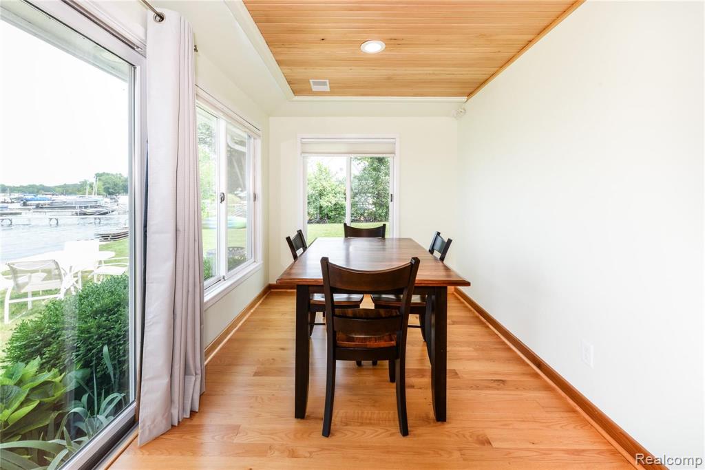 9034 Dexter-Pinckney Road Pinckney, MI 48169 - Photo 22 of 33 Gallery Image 22