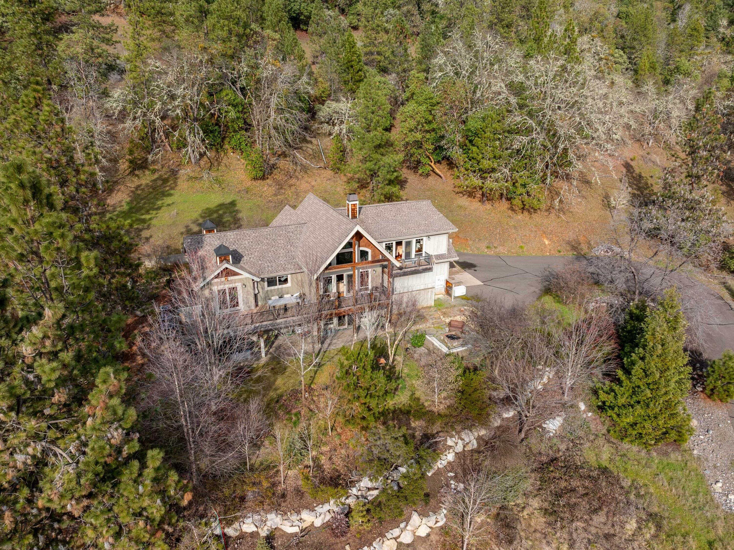 252 Frontier Lane Grants Pass, OR 97526 - Photo 42 of 65 007_drone_7_of_7_284