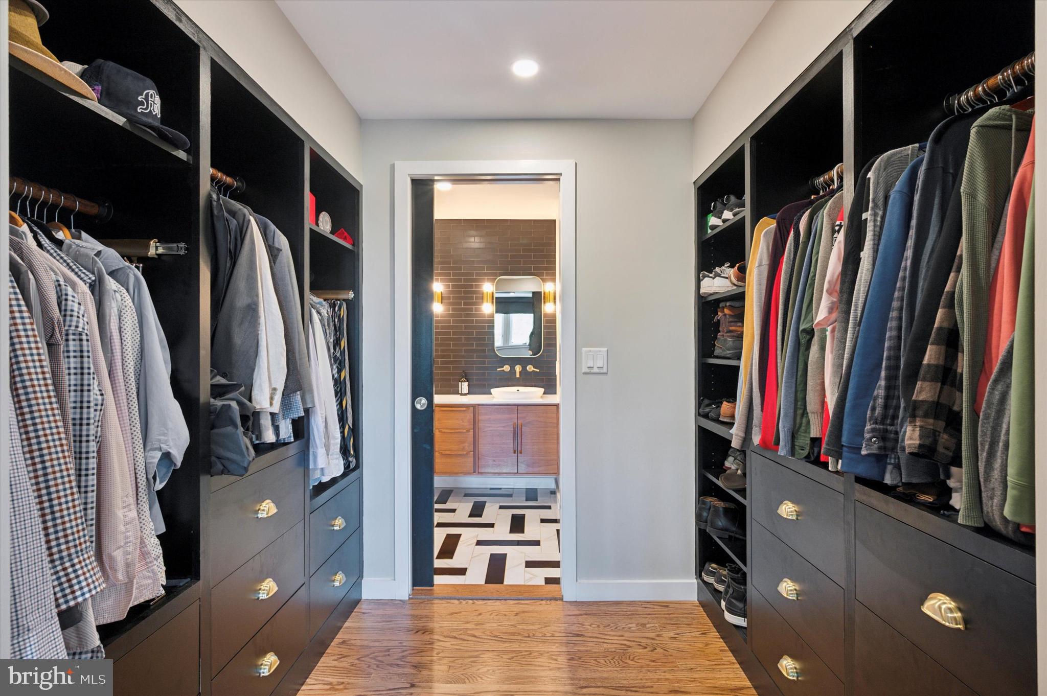 283 Locust Street Philadelphia, PA 19106 - Photo 16 of 33