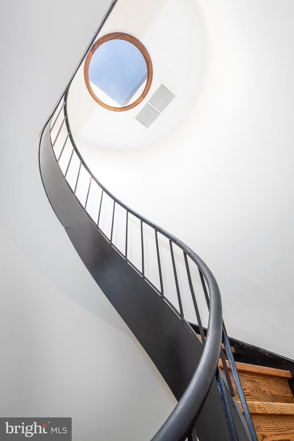 283 Locust Street Philadelphia, PA 19106 - Photo 22 of 33