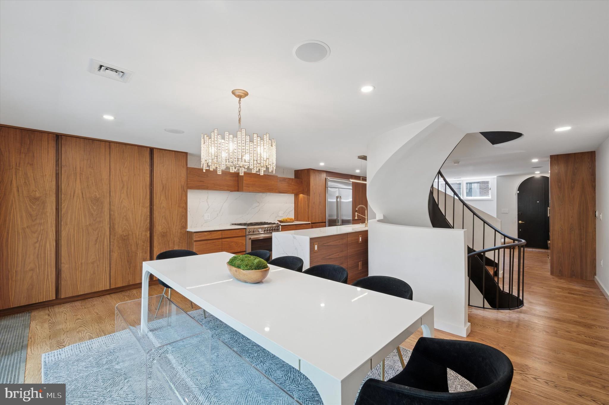 283 Locust Street Philadelphia, PA 19106 - Photo 31 of 33