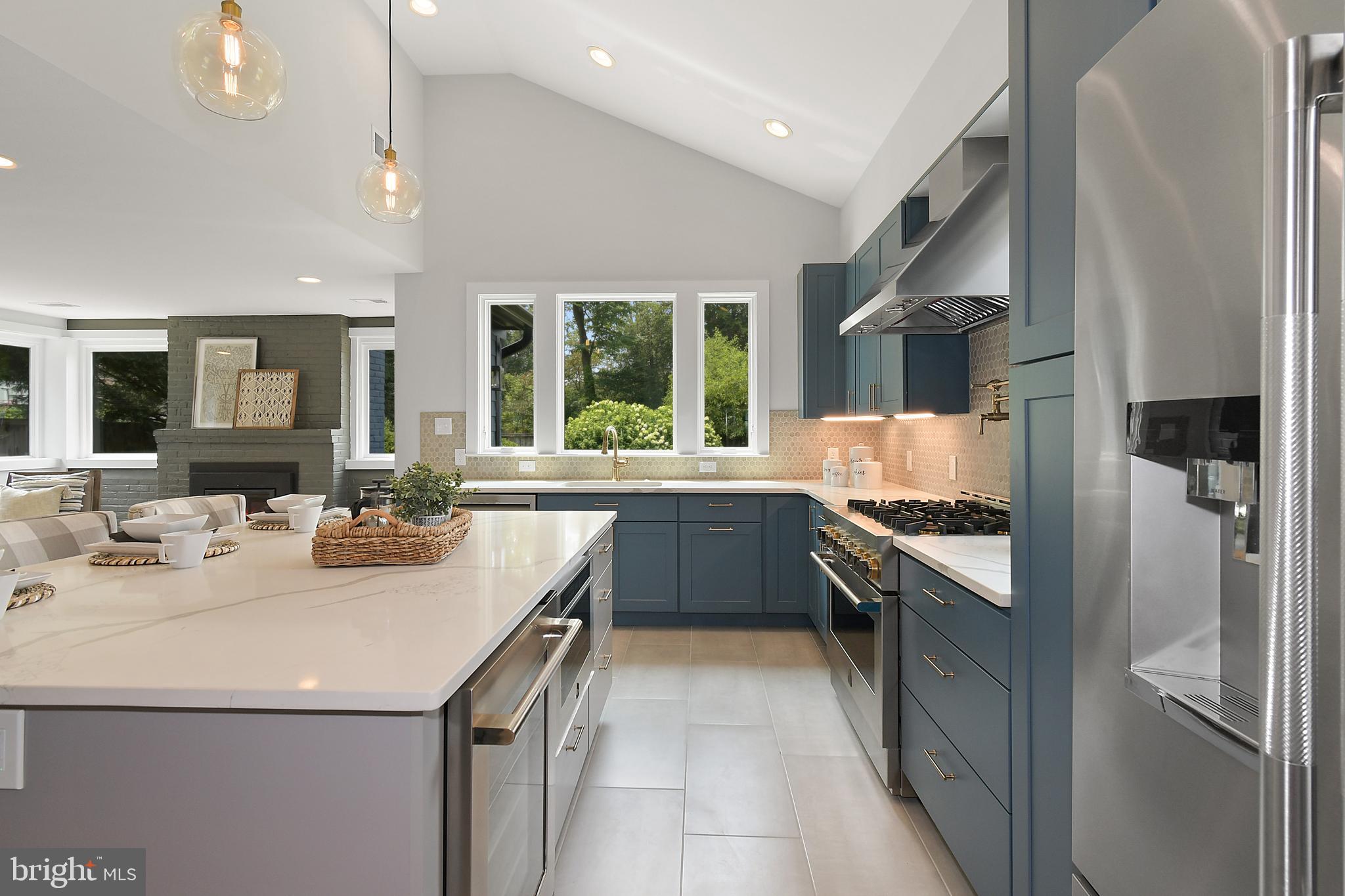 8010 Bainbridge Road Alexandria, VA 22308 - Photo 21 of 53 Kitchen