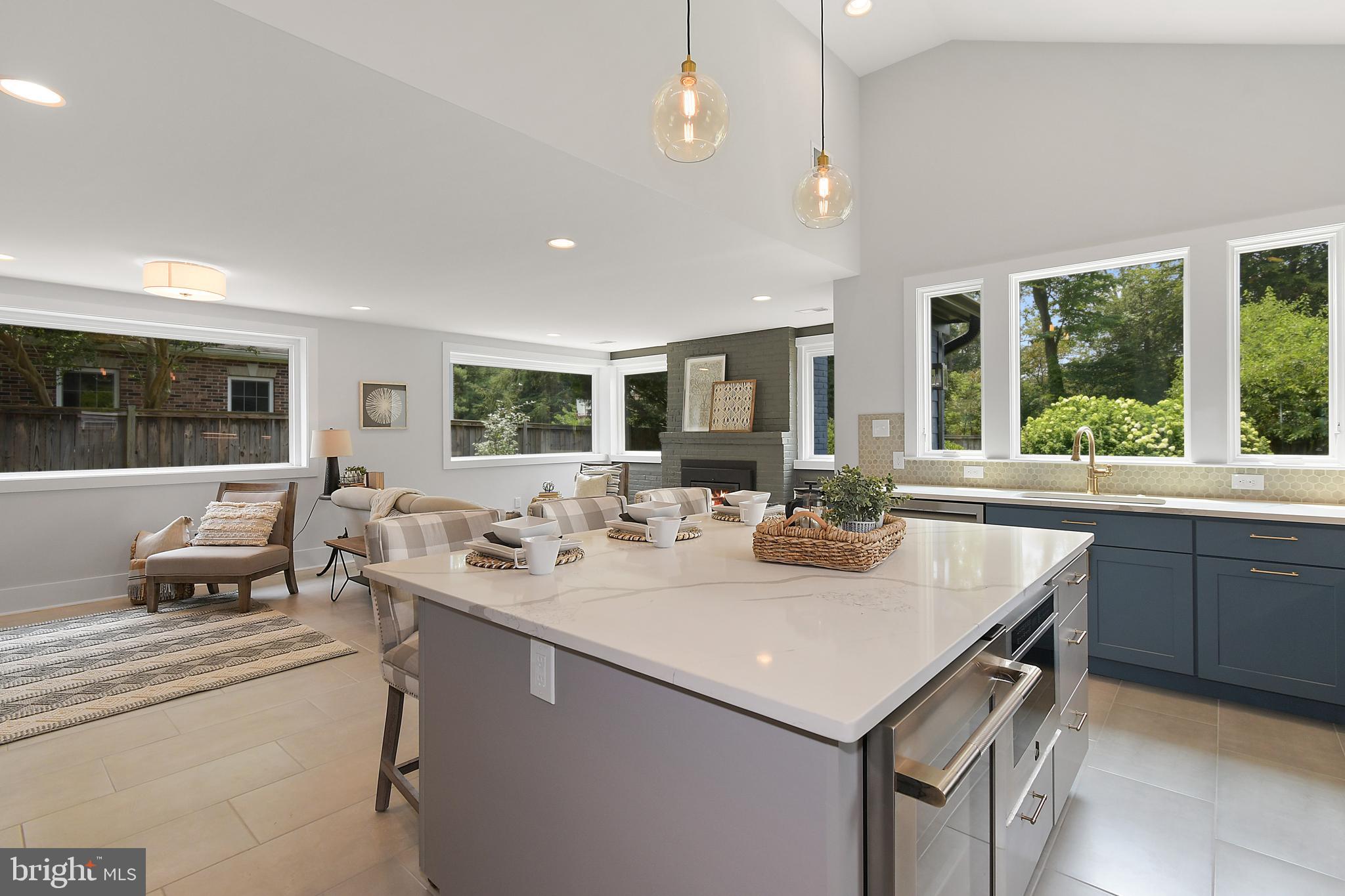 8010 Bainbridge Road Alexandria, VA 22308 - Photo 22 of 53 Kitchen