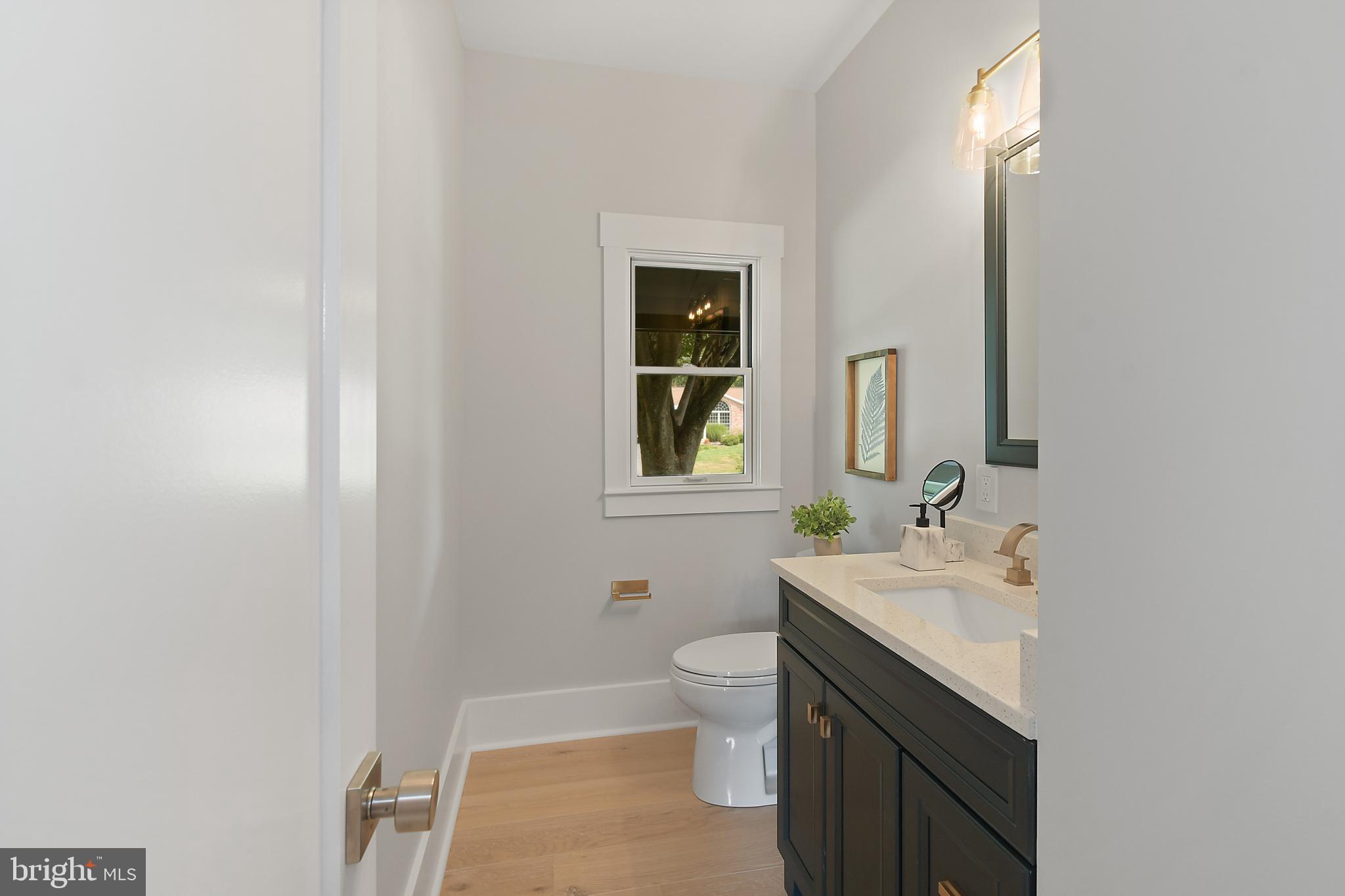 8010 Bainbridge Road Alexandria, VA 22308 - Photo 23 of 53 Half ba