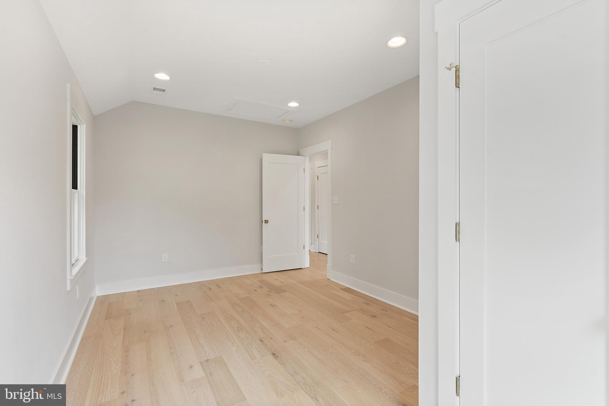 8010 Bainbridge Road Alexandria, VA 22308 - Photo 41 of 53 Third br