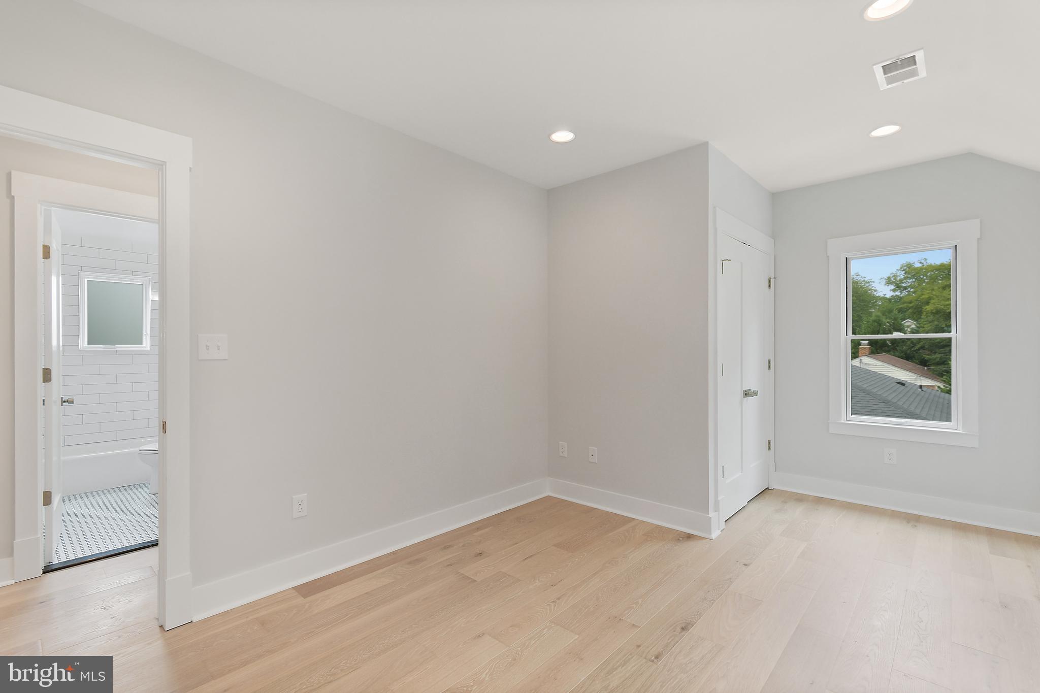 8010 Bainbridge Road Alexandria, VA 22308 - Photo 42 of 53 Third br