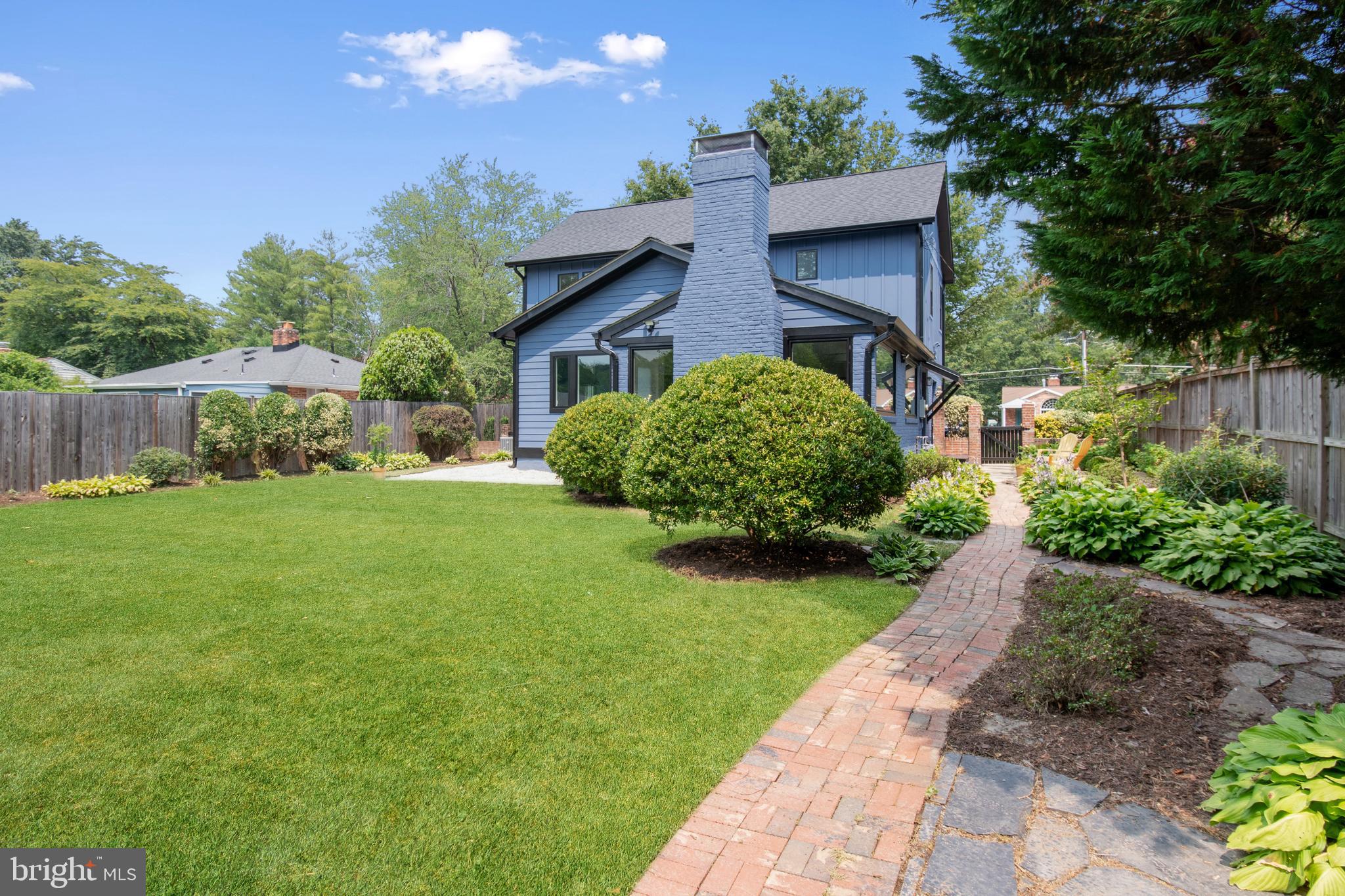 8010 Bainbridge Road Alexandria, VA 22308 - Photo 51 of 53 Rear