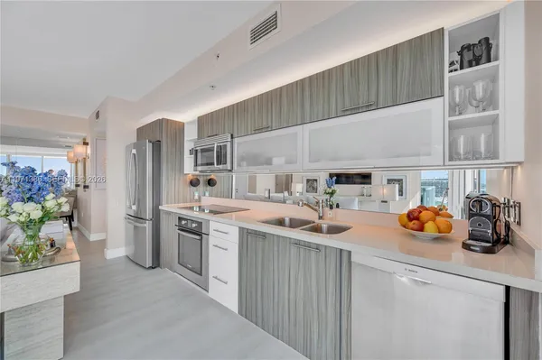 $6,950 | 6700 Indian Creek Drive, Unit 1007, Miami Beach, FL 33141