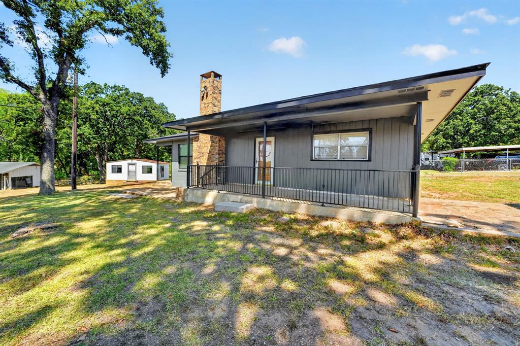 9458 Lakeland Loop Quinlan, TX 75474 - Photo 3 of 14 Gallery Image 3