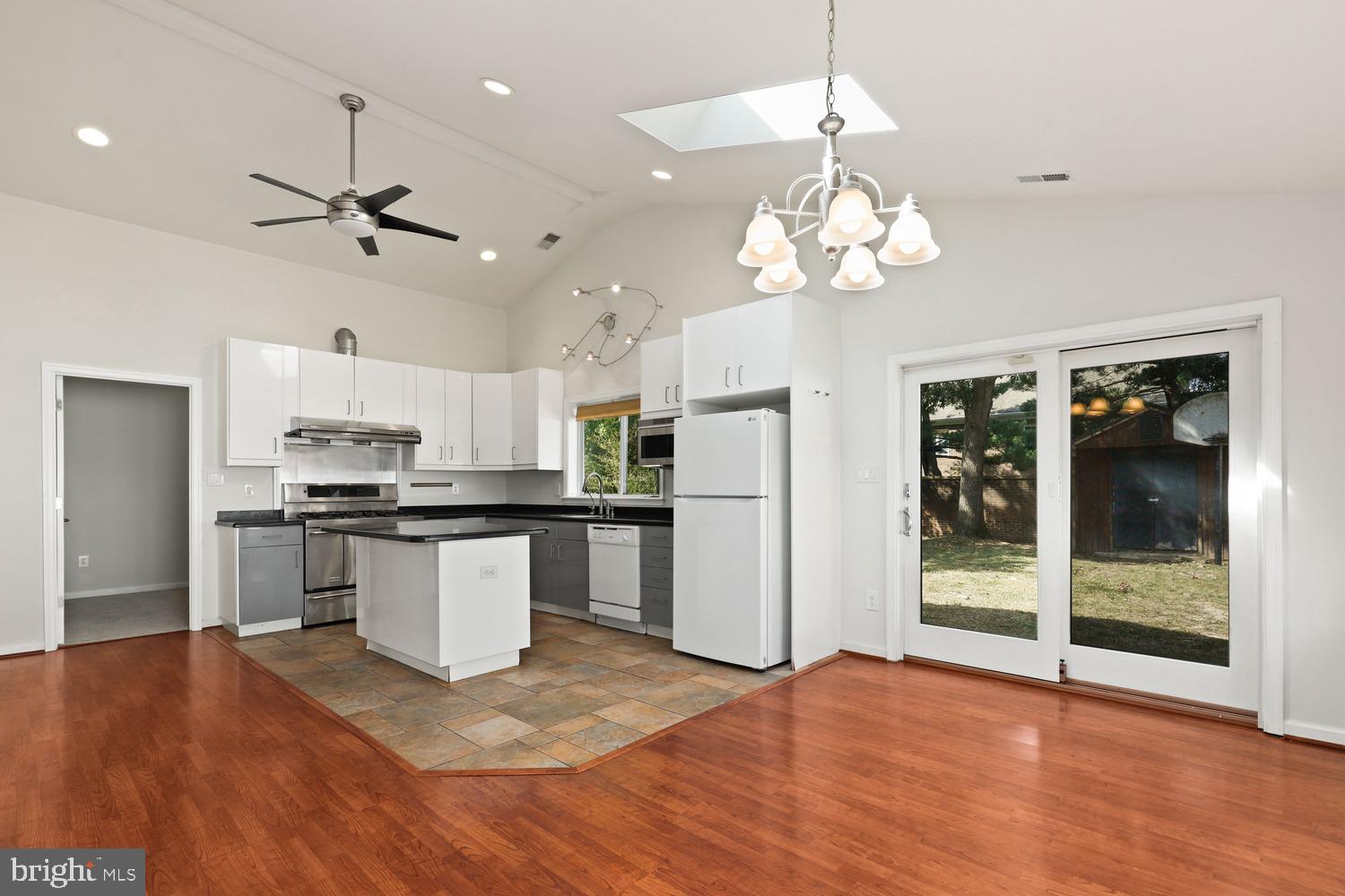 5420 Gainesville Road Springfield, VA 22151 - Photo 11 of 35