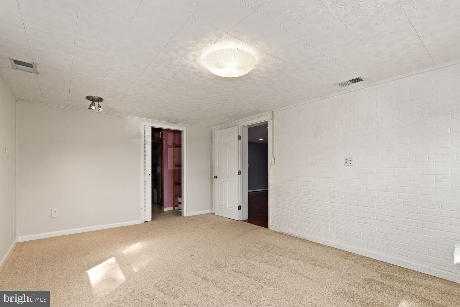 5420 Gainesville Road Springfield, VA 22151 - Photo 18 of 35