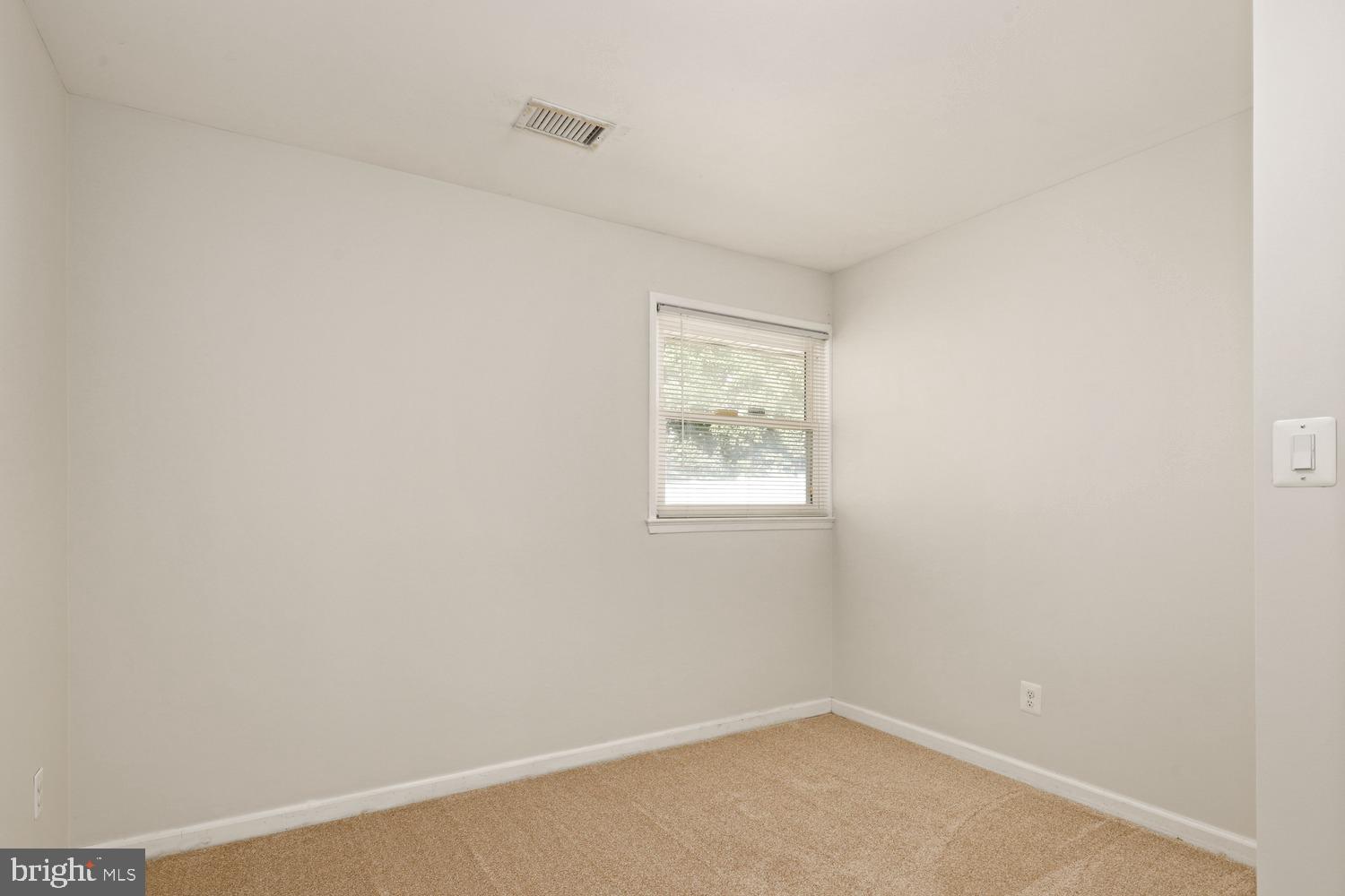 5420 Gainesville Road Springfield, VA 22151 - Photo 29 of 35