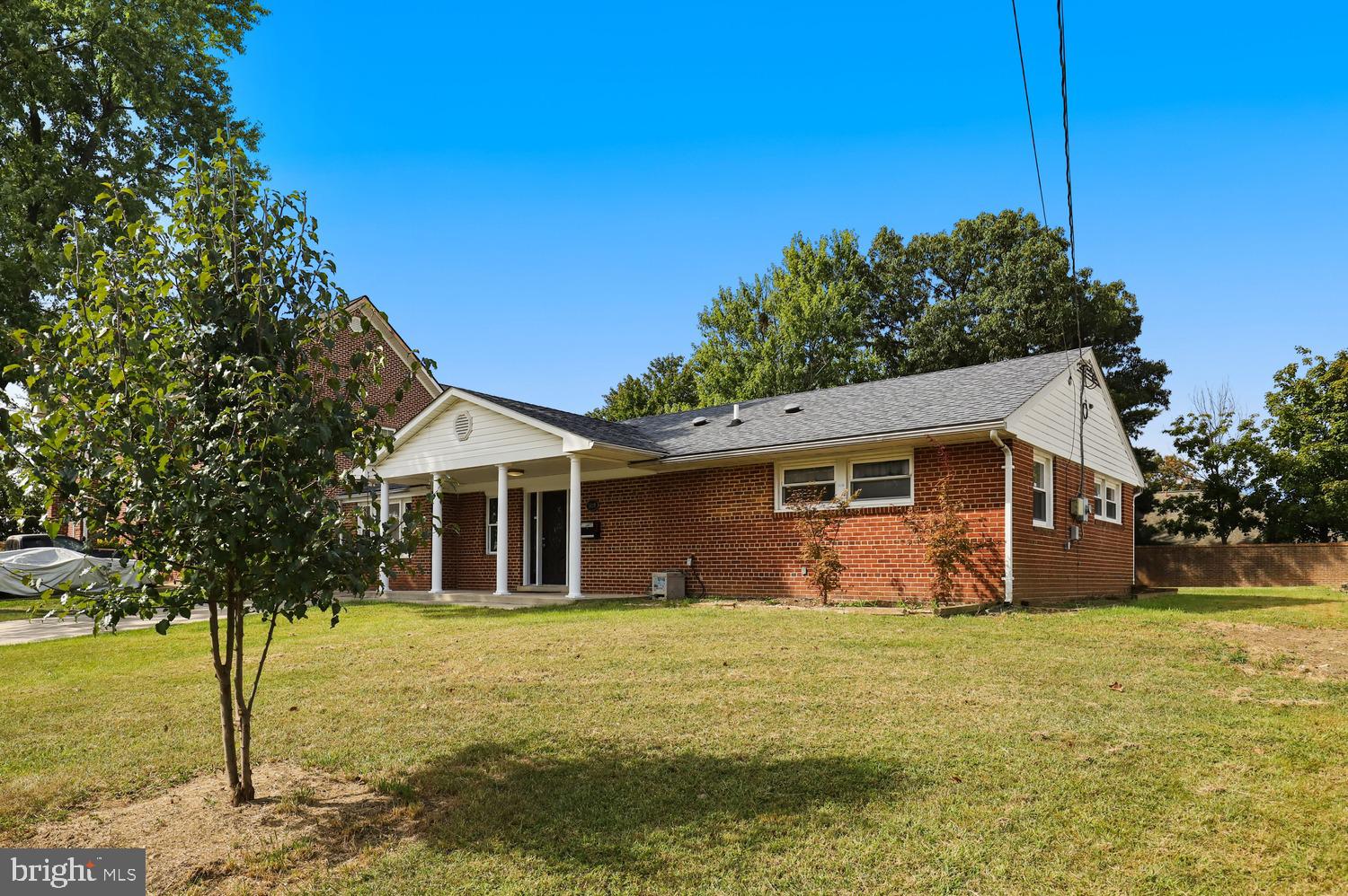 5420 Gainesville Road Springfield, VA 22151 - Photo 3 of 35