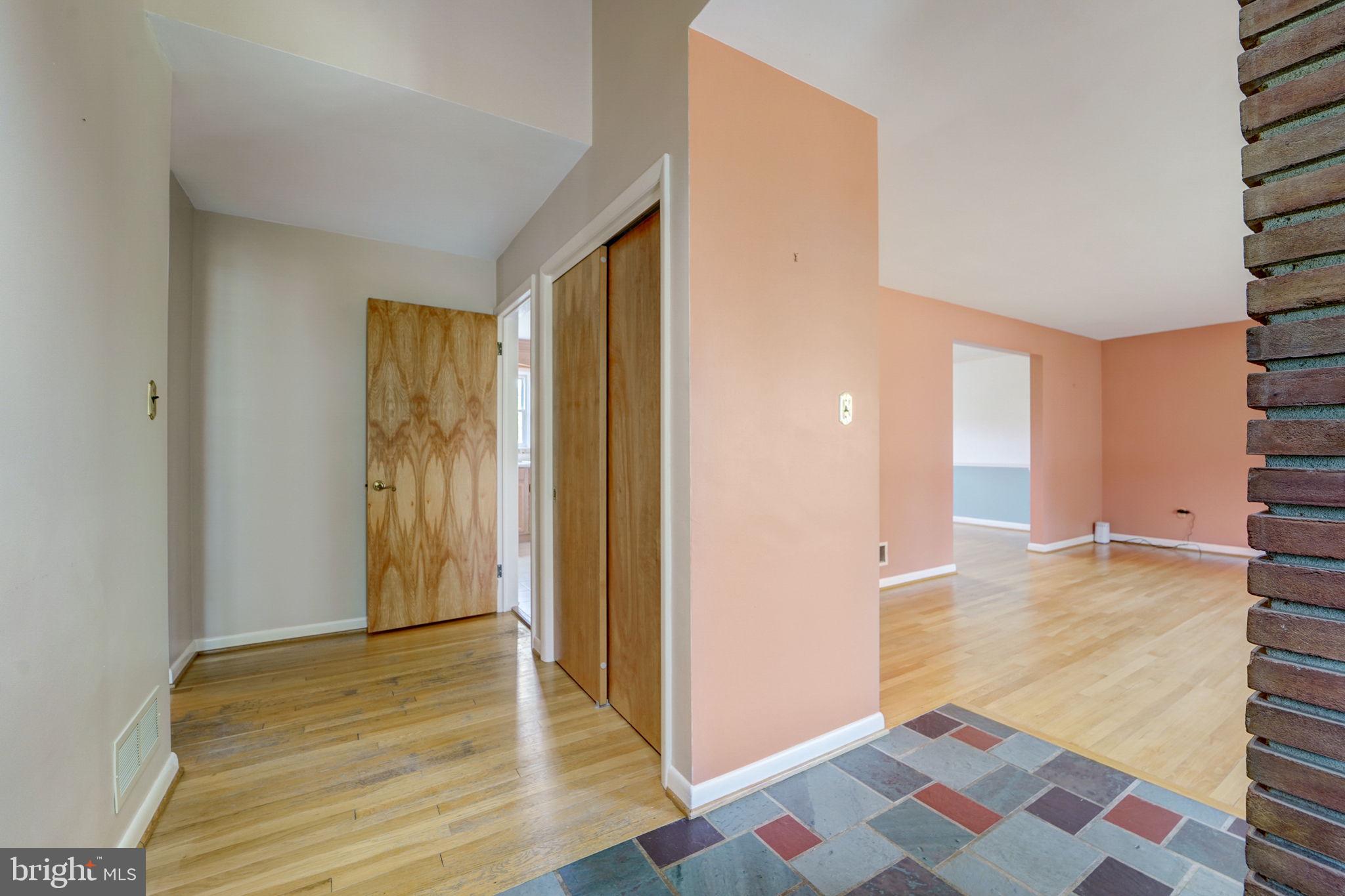 1116 Ryegate Road Towson, MD 21286 - Photo 7 of 48 Gallery Image 7