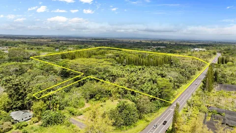 a view of an outdoor space and a yard