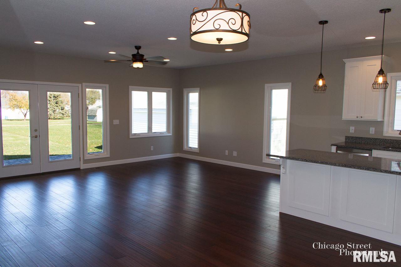 405 East Palace Row Geneseo, IL 61254 - Photo 3 of 22