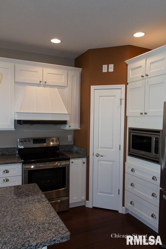 405 East Palace Row Geneseo, IL 61254 - Photo 5 of 22