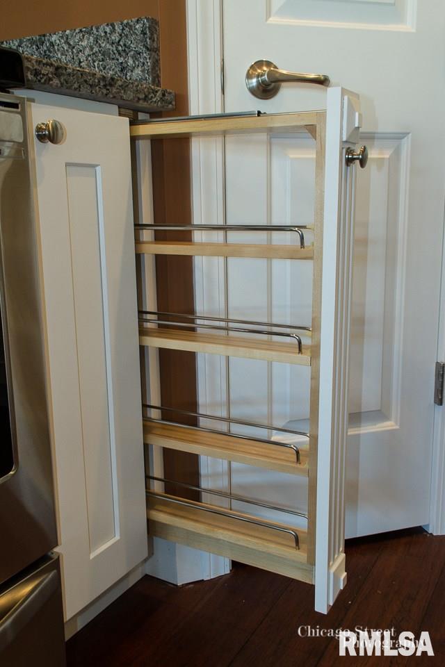 405 East Palace Row Geneseo, IL 61254 - Photo 8 of 22