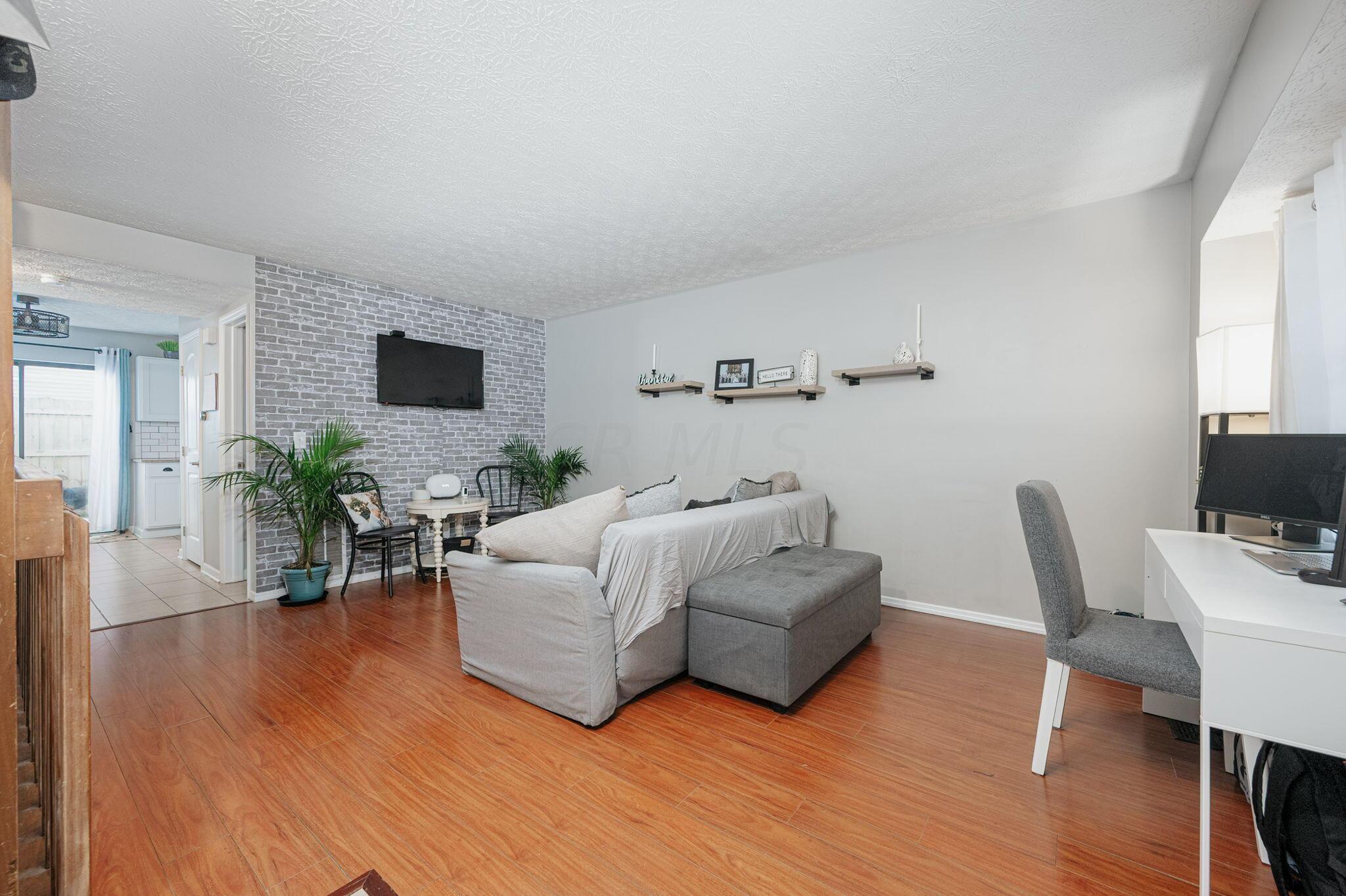 8176 Rochester Way, Unit 23B Westerville, OH 43081 - Photo 6 of 32 6-web-or-mls-8176 rochester way 23b west