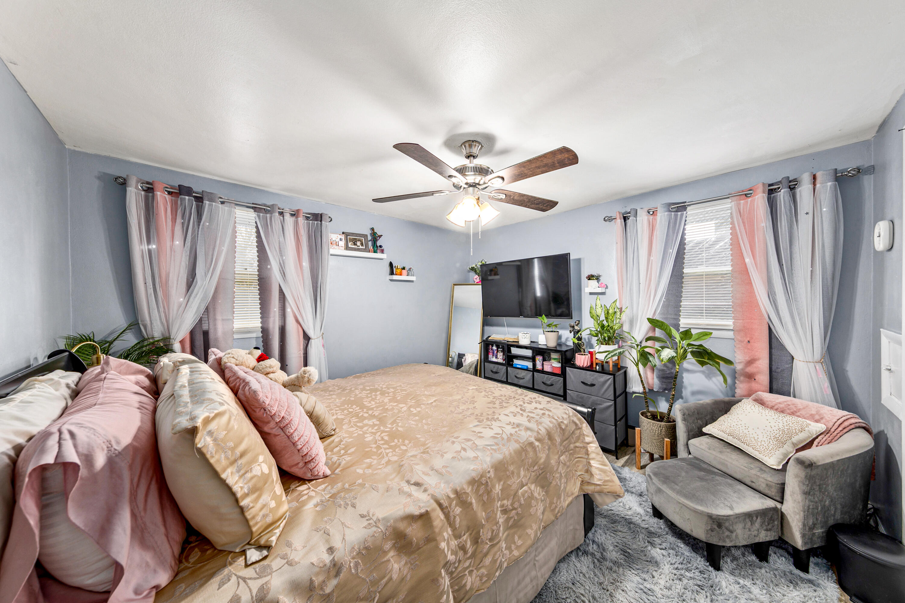 8306 West Ruby Avenue Milwaukee, WI 53218 - Photo 12 of 27 Bedroom 1