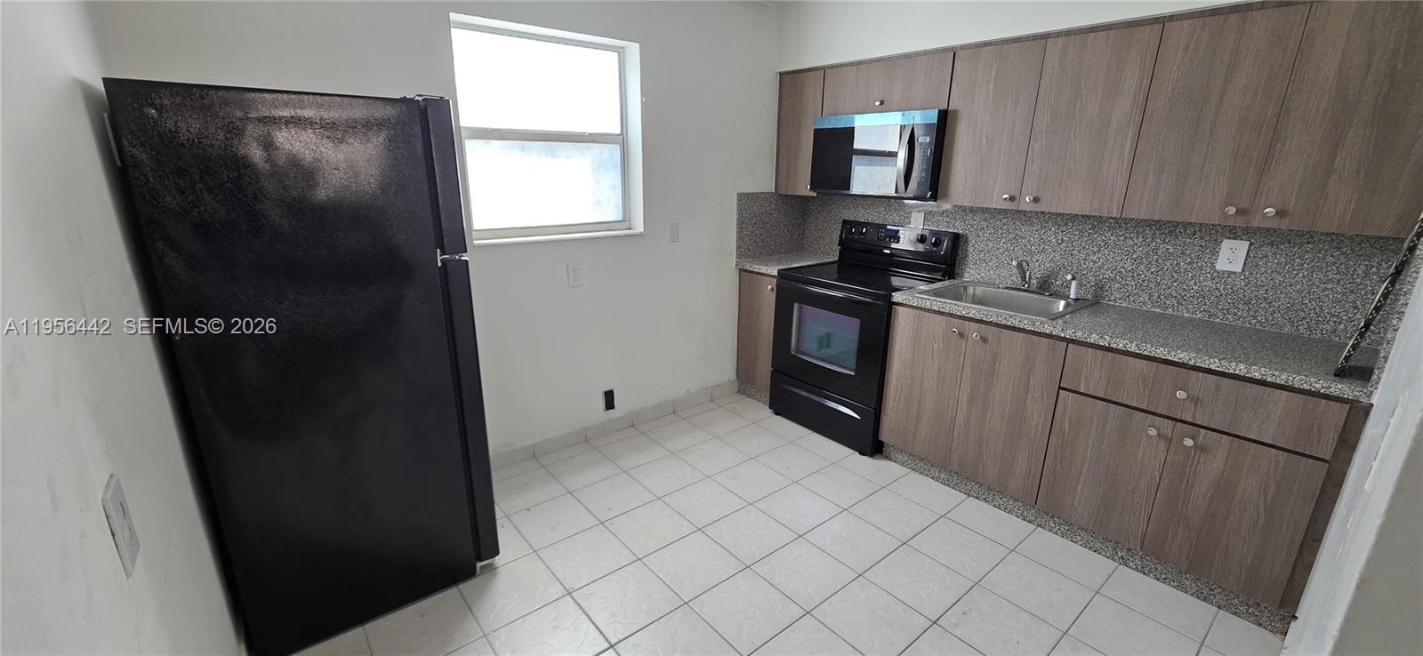 664 West 29th Street, Unit 6 Hialeah, FL 33012 - Photo 14 of 17