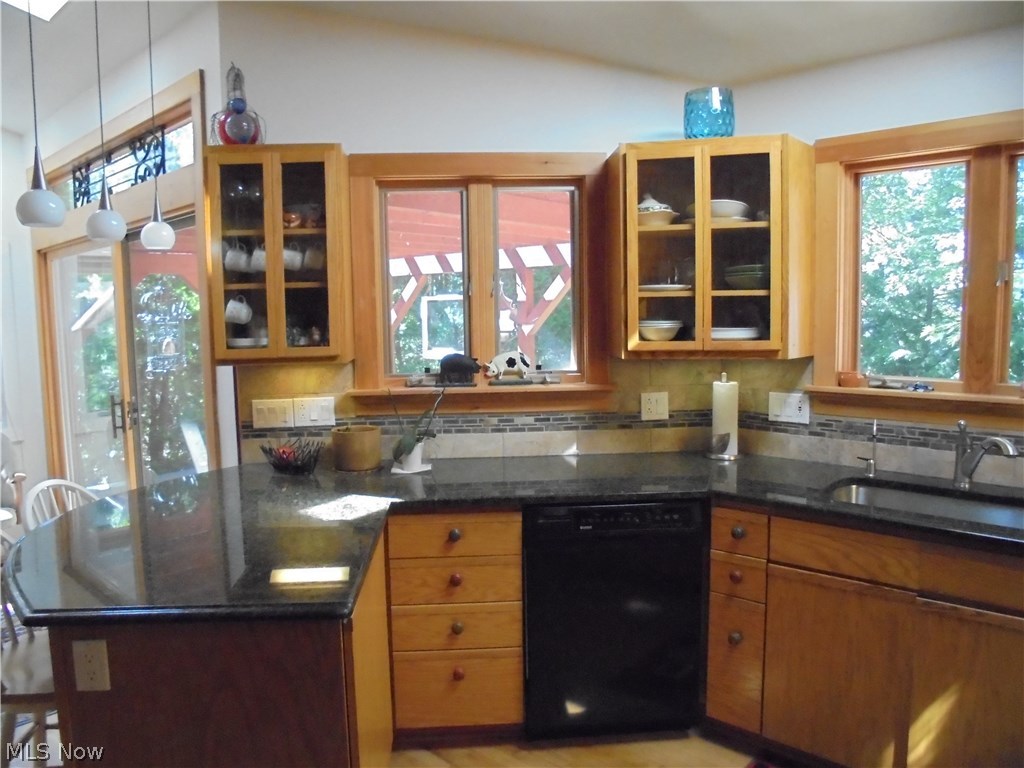 25014 Lake Road Bay Village, OH 44140 - Photo 26 of 35 Gallery Image 26