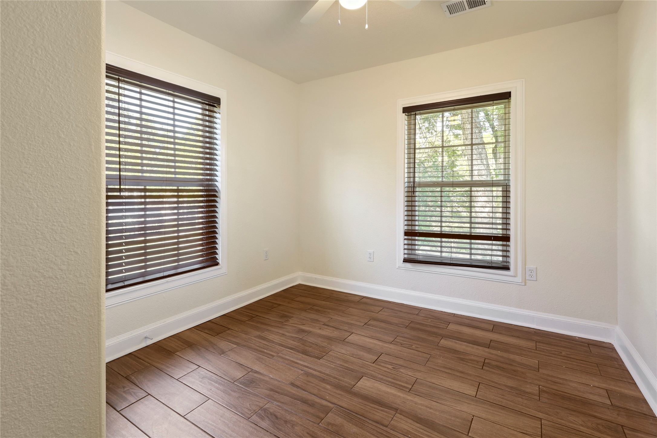 4606 Antha Street Houston, TX 77016 - Photo 14 of 23