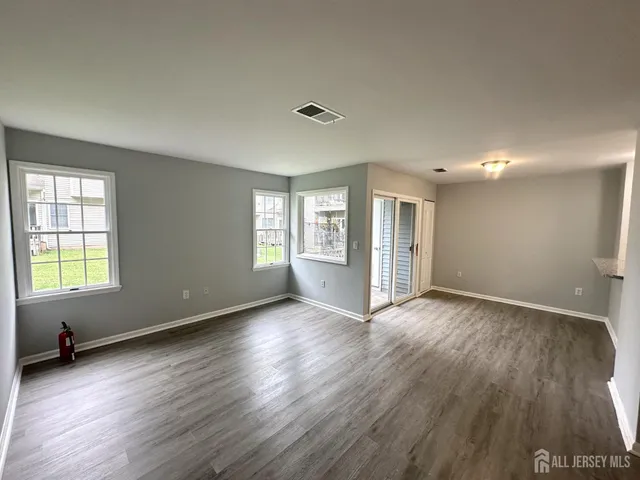 $1,895 | 610 Edpas Road, New Brunswick, NJ 08901